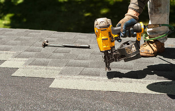 Best Emergency Roof Repair  in Center Line, MI
